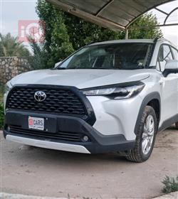 تۆیۆتا کۆرۆلا کرۆس